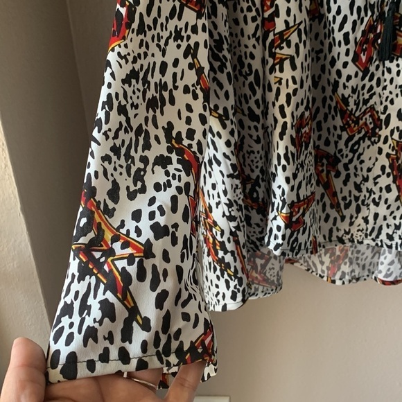 NWT KATE BY LALTRAMODA CAMICI Long Sleeve Lightning Bolt Oversized Tunic Blouse - Picture 7 of 9